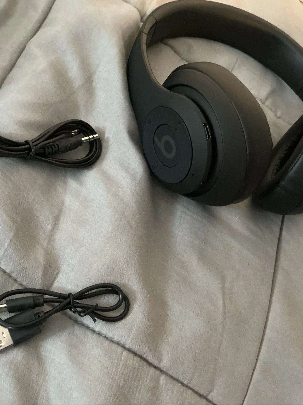 Beats studio pro 3s BRAND NEW